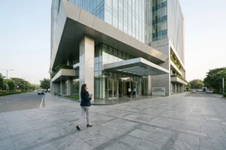 Assotech Business Cresterra Noida commercial office complex along Noida Expressway